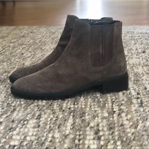 Barely Worn Stuart Weitzman Booties